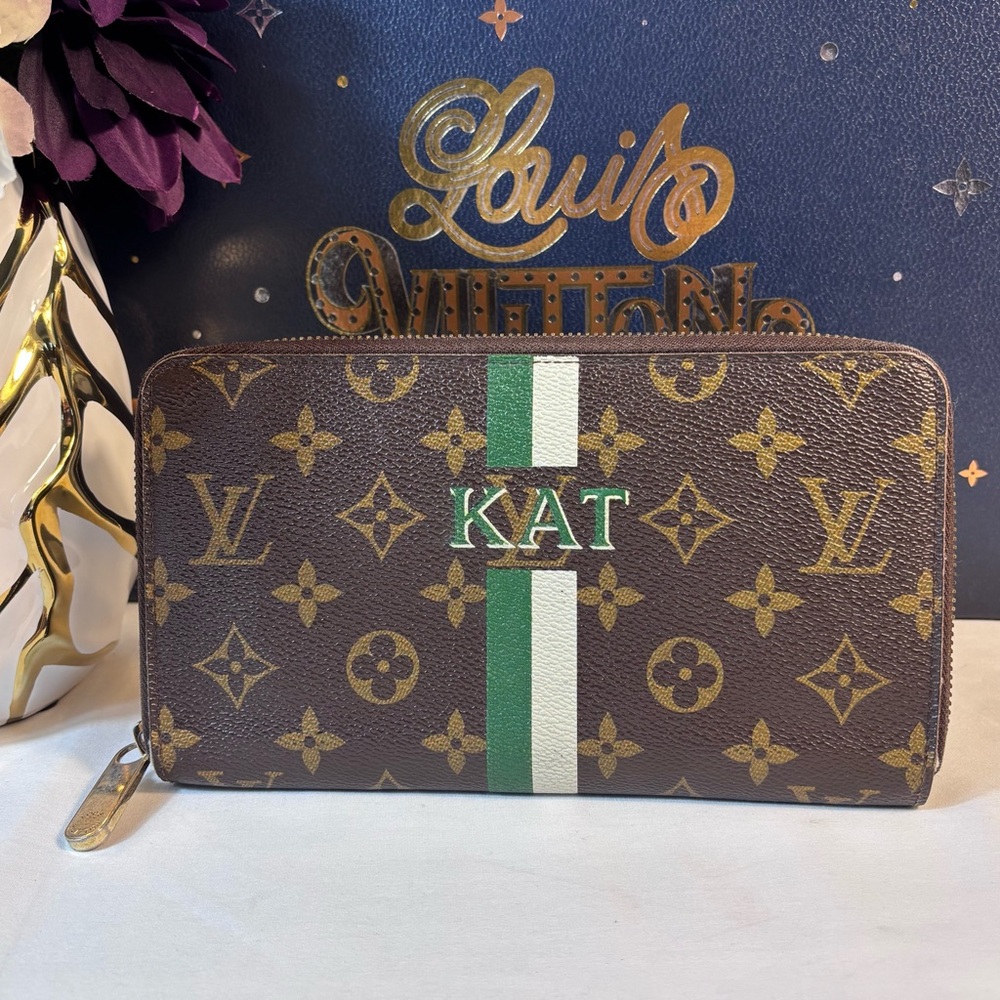 Louis Vuitton Zippy Organizer